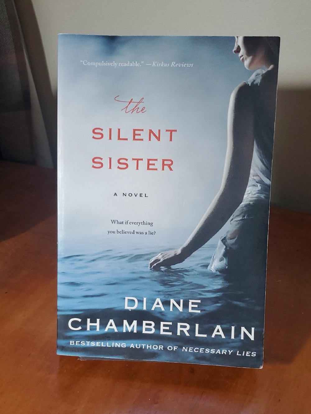The Silent Sister by Diane Chamberlain - Blue Cover Paperback